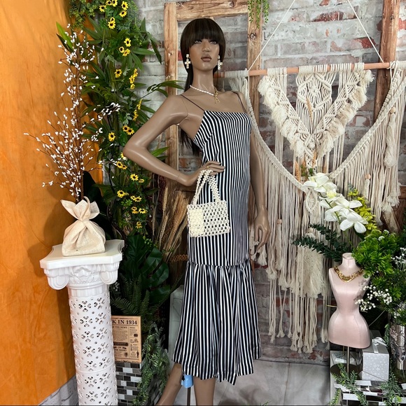 Elizabeth & James Navy combo, Jewel. Midi dress - Picture 4 of 16